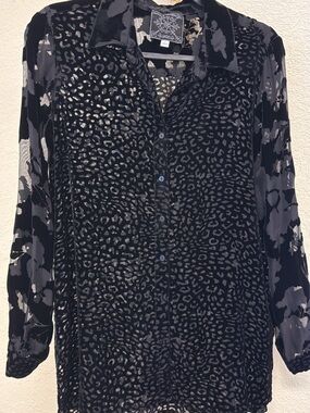 Johnny Was Black Sheer Animal Print Button-Down Blouse Silk